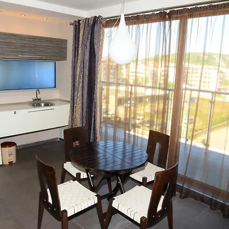 North 2* פרימורסקו