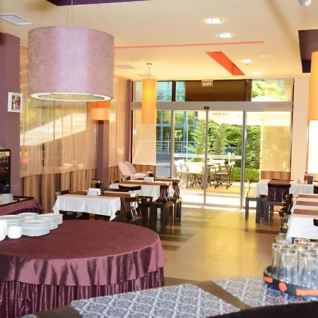 North מלון פרימורסקו